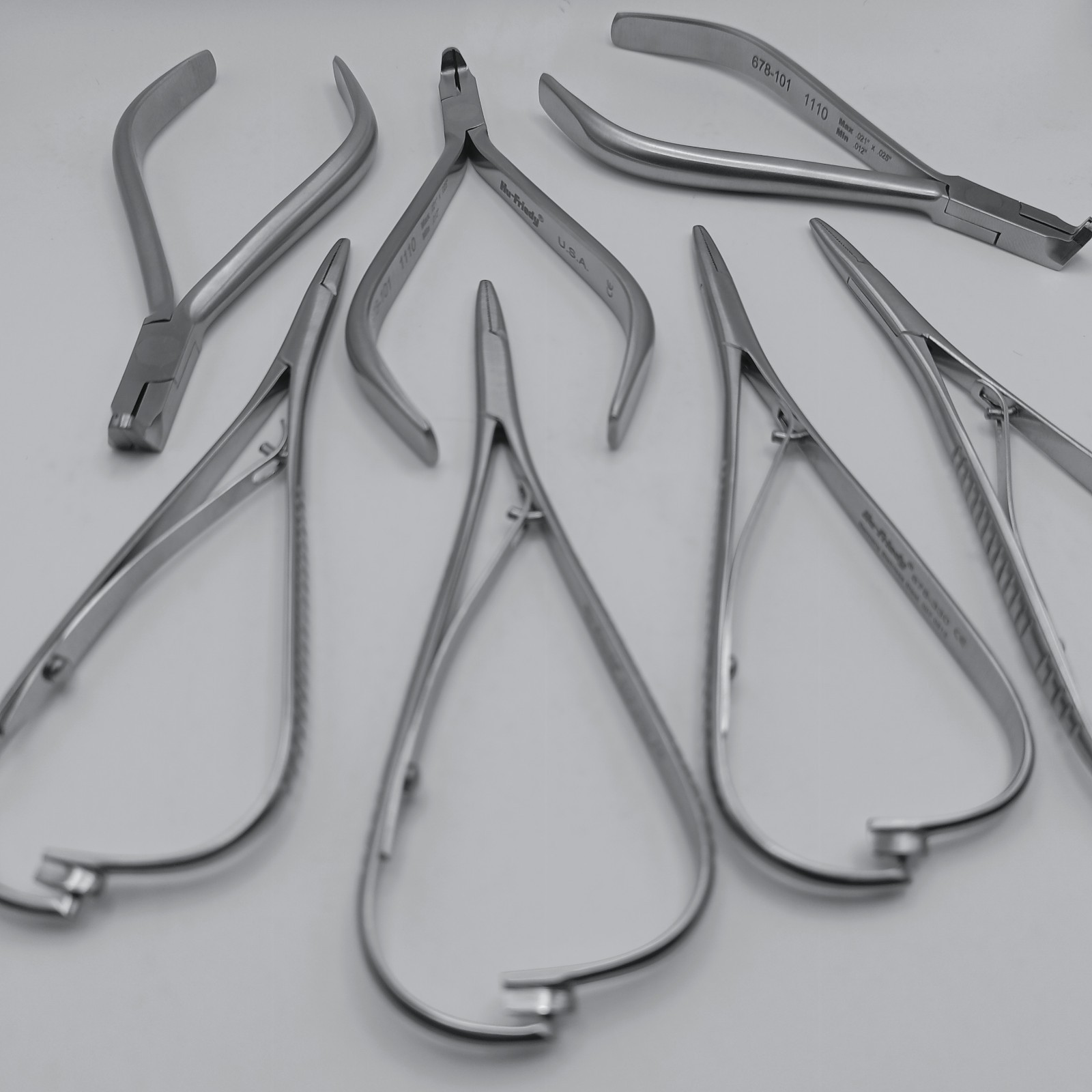 Hu-Friedy Universal Cut & Hold Distal end Cutter - Mathieu Needle Holder Pliers