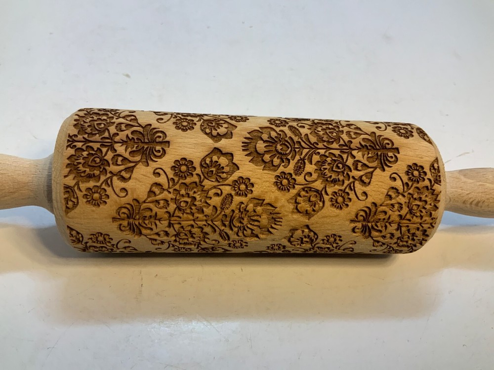 Embossed Wooden Rolling Pin With Patterns, small Engraved rolling pin USED