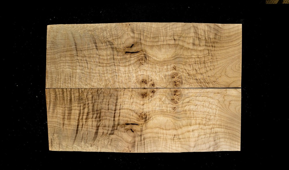 Figured Maple Guitar Top (M1016)