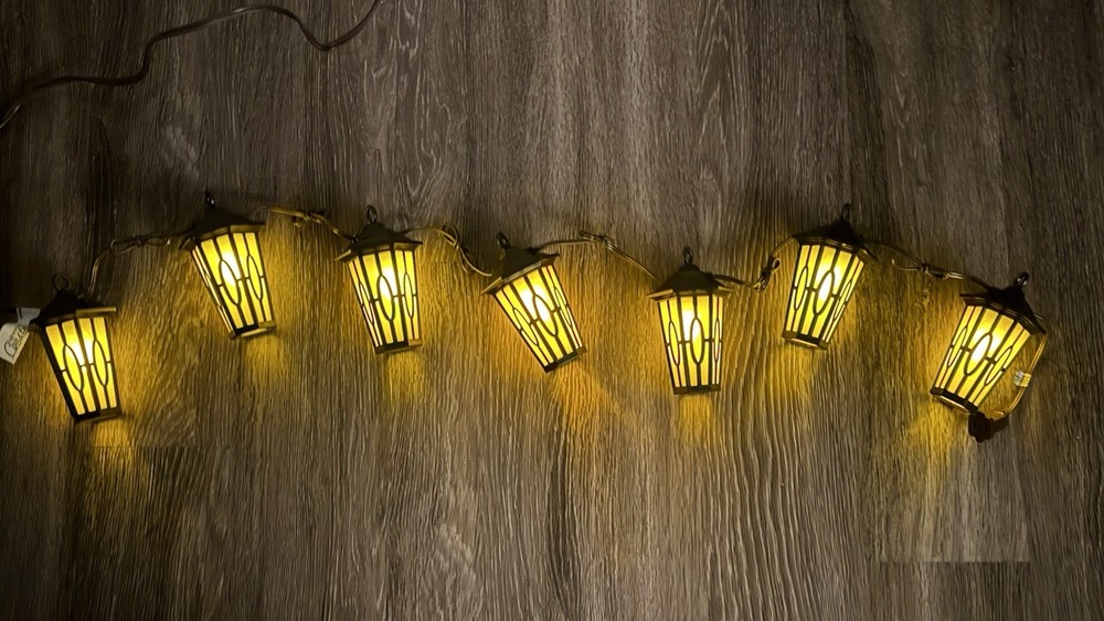 Patio Lights 7-Light Black LED Carousel String Lanterns New