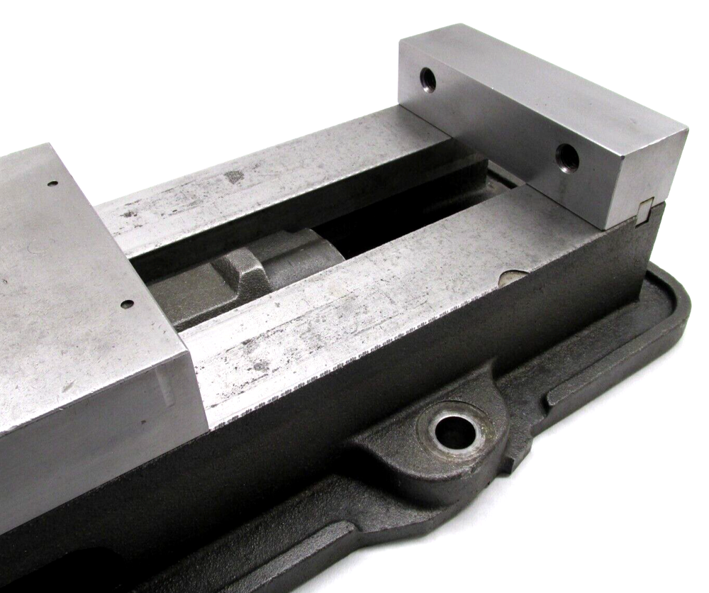 KURT ANGLOCK 6" MILLING MACHINE VISE - #D60