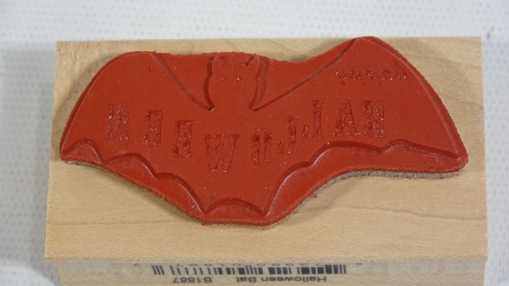 Memory Box Halloween Bat Mounted Rubber Stamp B1887