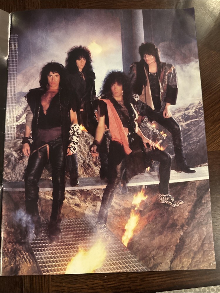 KISS Rare Animalize World Tour 1984-1985 Concert Program Mark St John Eric Carr