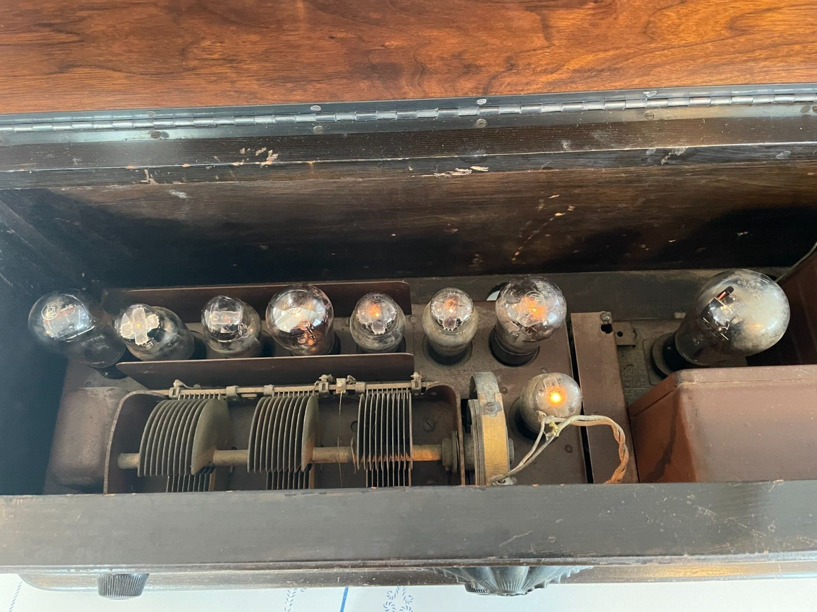 1928 RCA Radiola 60 Super Heterodyne Tube Radio