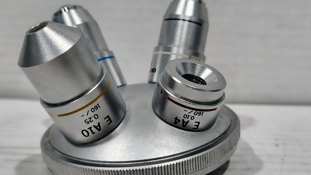 Olympus CH-2 CHT Microscope Binocular Eyepiece Head & Microscope Objectives Read