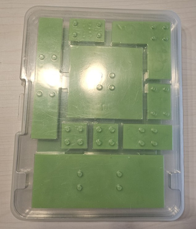 Cricut Cuttlebug Repositionable Set – Fruit Punch Embossing Plates