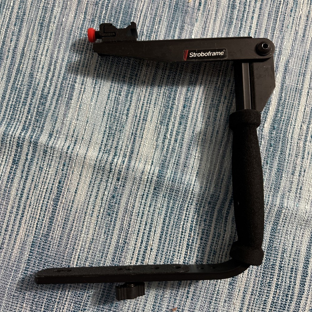 STROBOFRAME QUICKFLIP 350 CAMERA FLASH BRACKET - USED