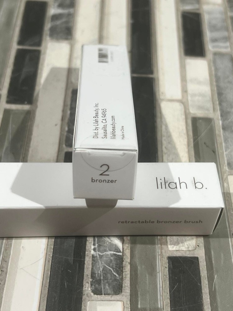 2 PACK lilah b. - Retractable Bronzer Brush