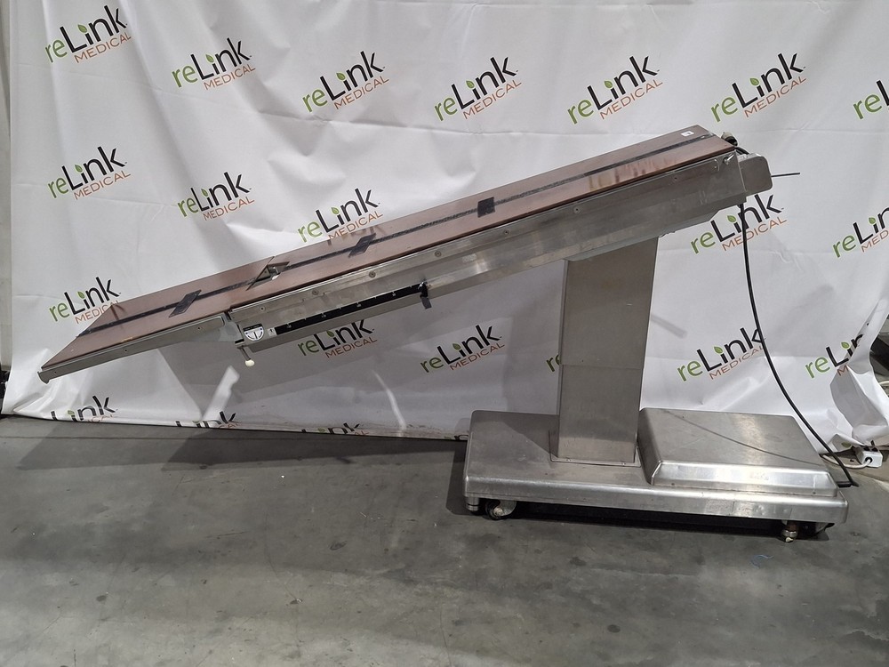 Skytron 3100A Surgical Table