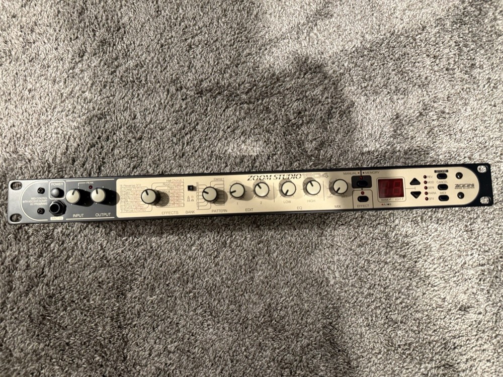 Zoom Studio 1204 Digital Reverb and Multi-Effect Signal Processor