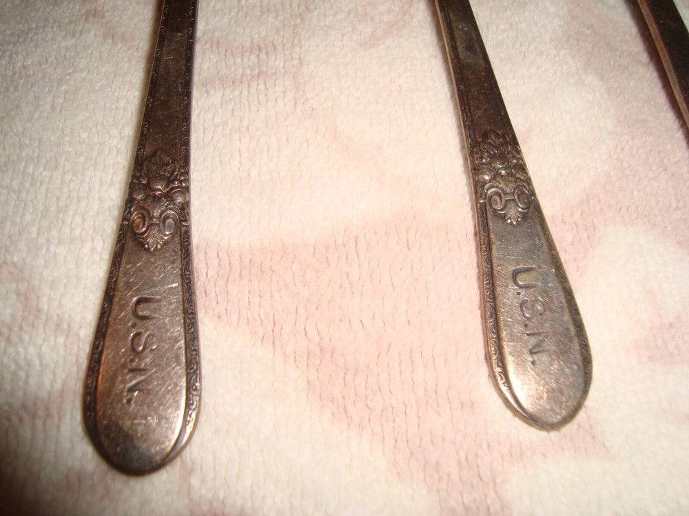 ROGERS BROS. Silverware U.S. Navy spoons 1847 U.S.N see below