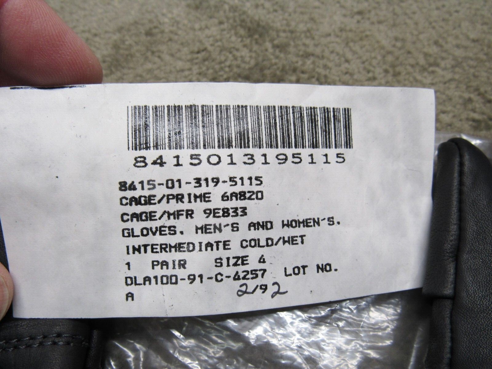 US Military Black Leather ICW Gloves Cold Wet Weather TO 14 Degrees Size 4 NOS