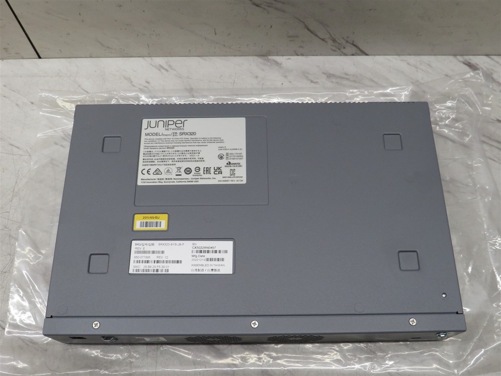 Open Box Juniper Networks Security Services Gateway SRX320-SYS-JB