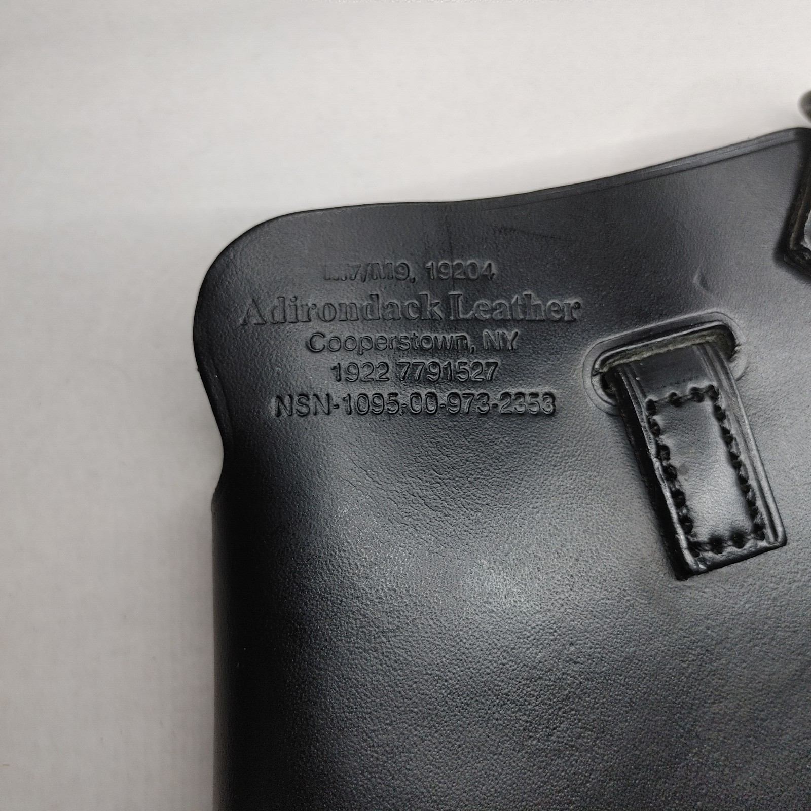 M7/M9 19204 ADIRONDACK Leather US Stamped Shoulder Holster (Missing Strap)