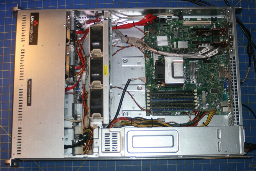 Unitrends Recovery-823 Rack Appliance Disk Array Xeon 2.67GHz