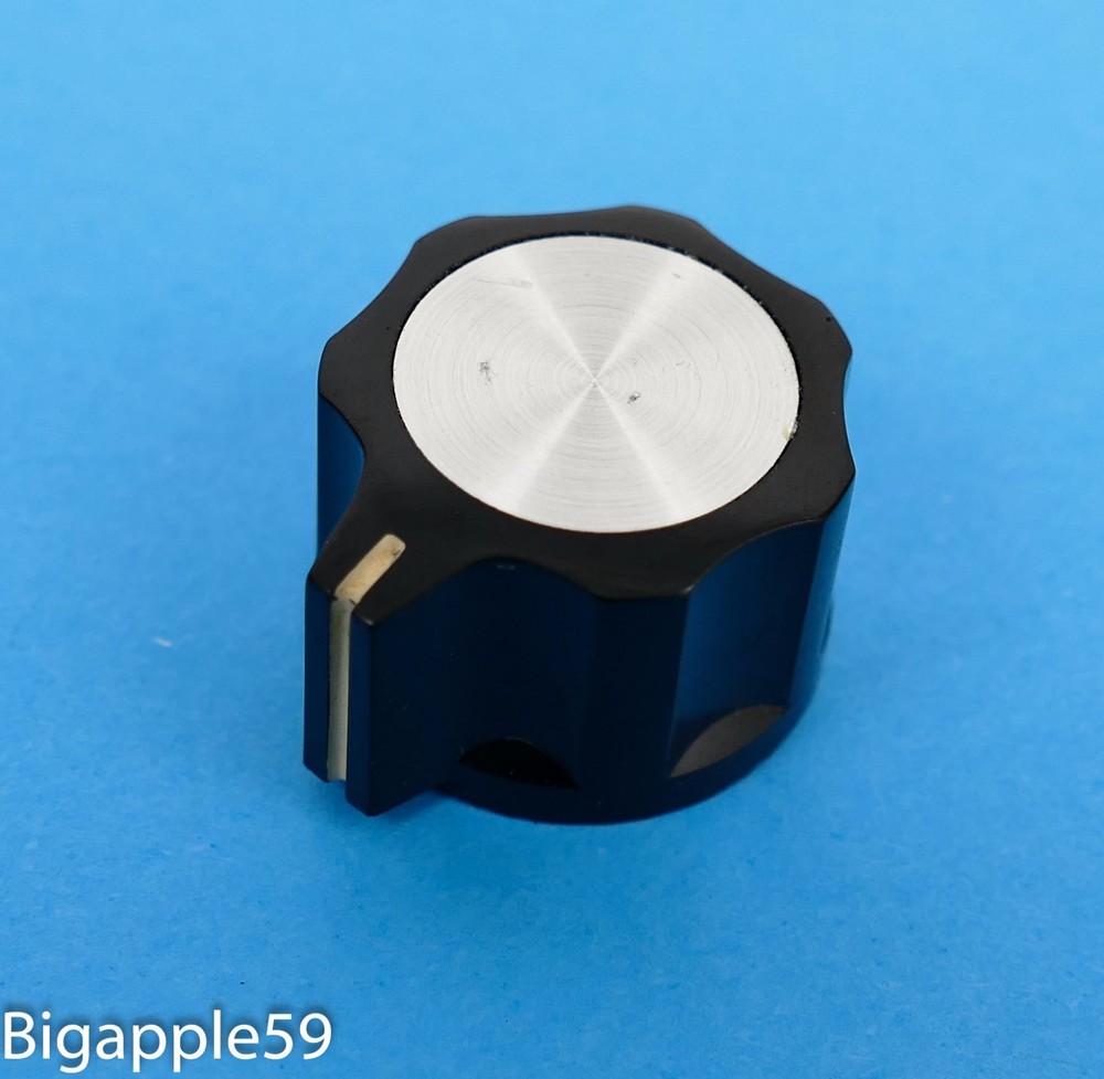 Drake TR-7 TR7 Transceiver R7 Receiver Medium Control Knob Graded #2