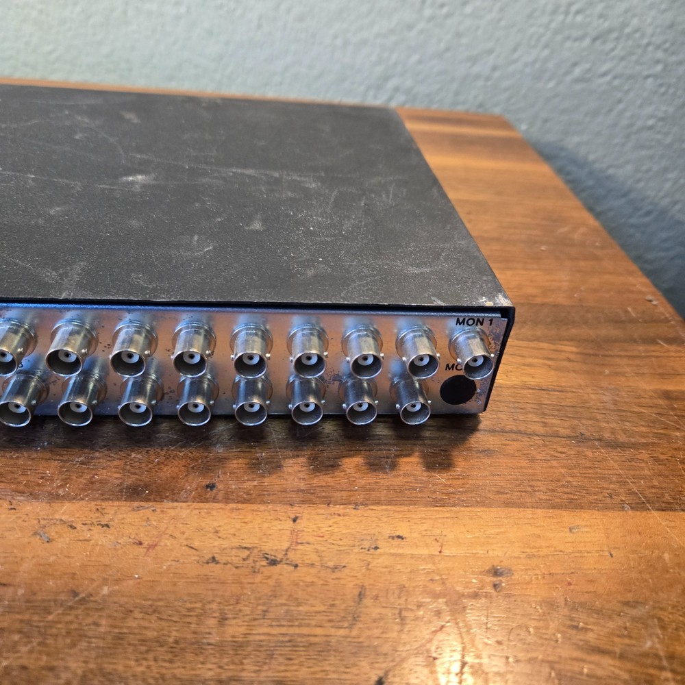 PELCO Sequential Switcher - VS520H - 20 Channels