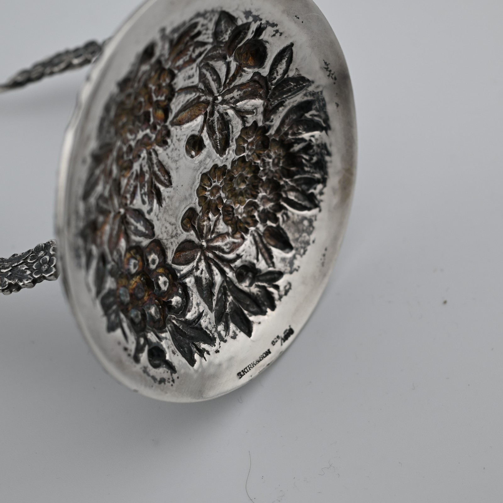 Rare Large Sterling Silver S. Kirk & Son Repousse 4 1/8" Watch Holder 925/1000