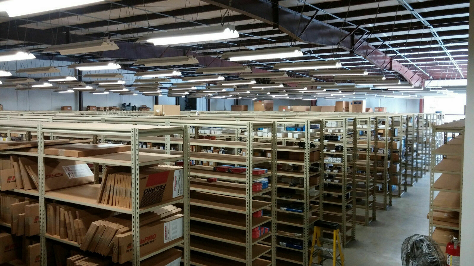 Moresa FLAT TOP Pistons Set/8 for Chevy LS 4.8L 5.3L w/PRESS-fit Pin STD bore