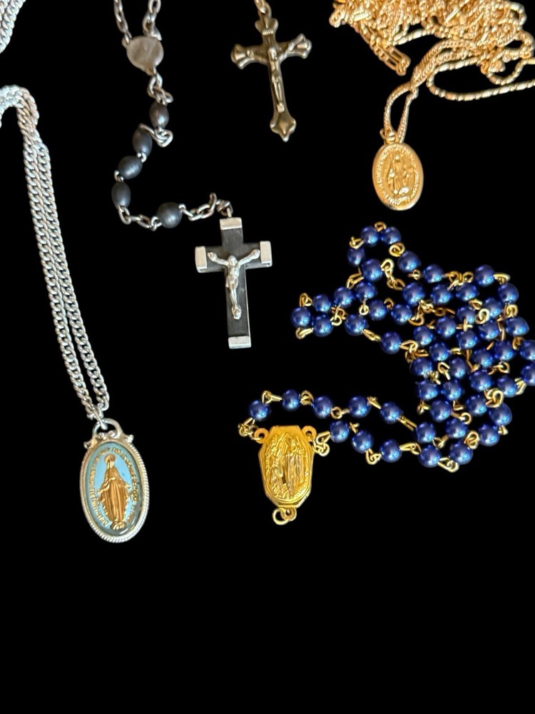 Great Vintage Lot Catholic Rosaries/Charms/Pins/Necklaces Etc. Lot Of 29 Pieces