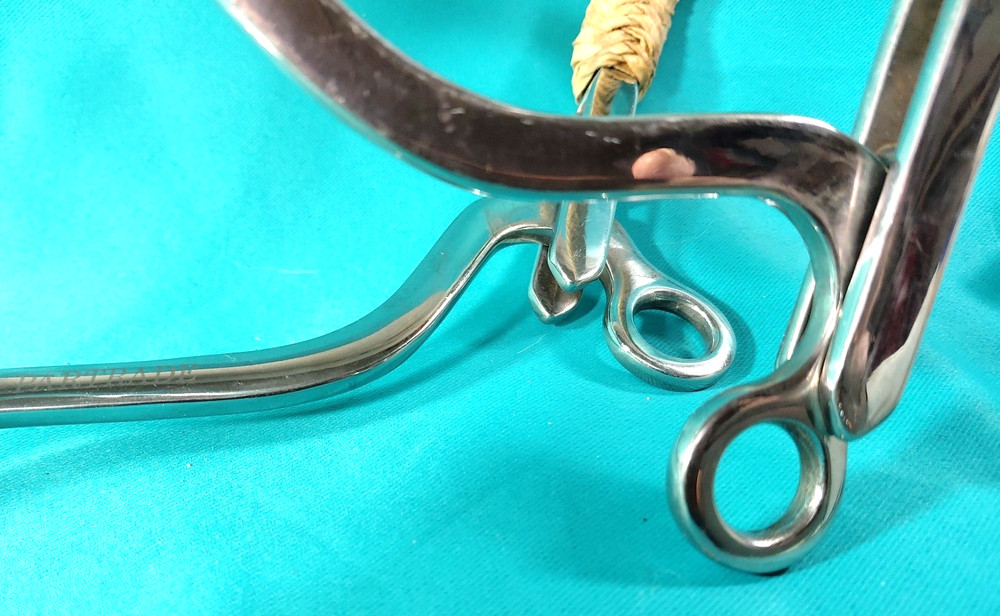 HORSE MECHANICAL HACKAMORE STAINLESS BRAIDED RAWHIDE PARTRADE