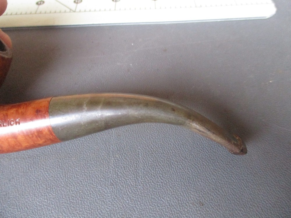 P3: Vtg EHRLICH Pipe