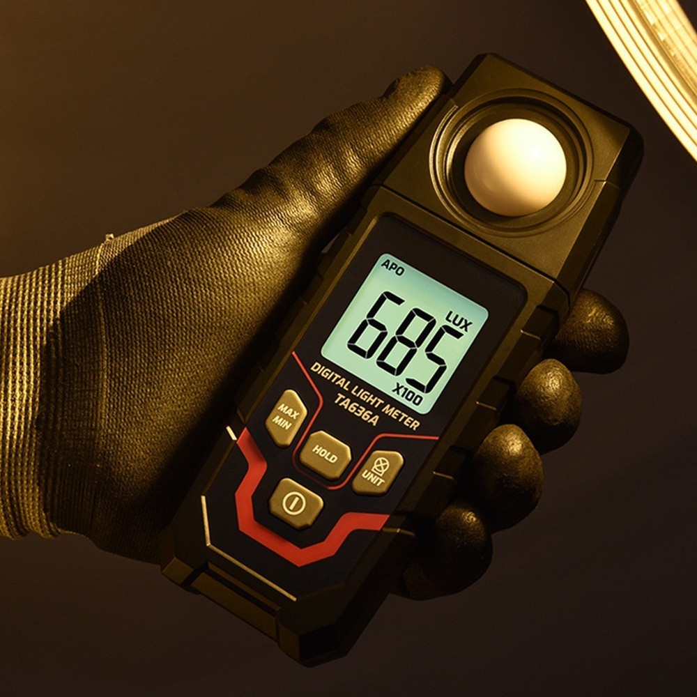 LCD Display Light Meter Designed for Flexibility in Various Applications