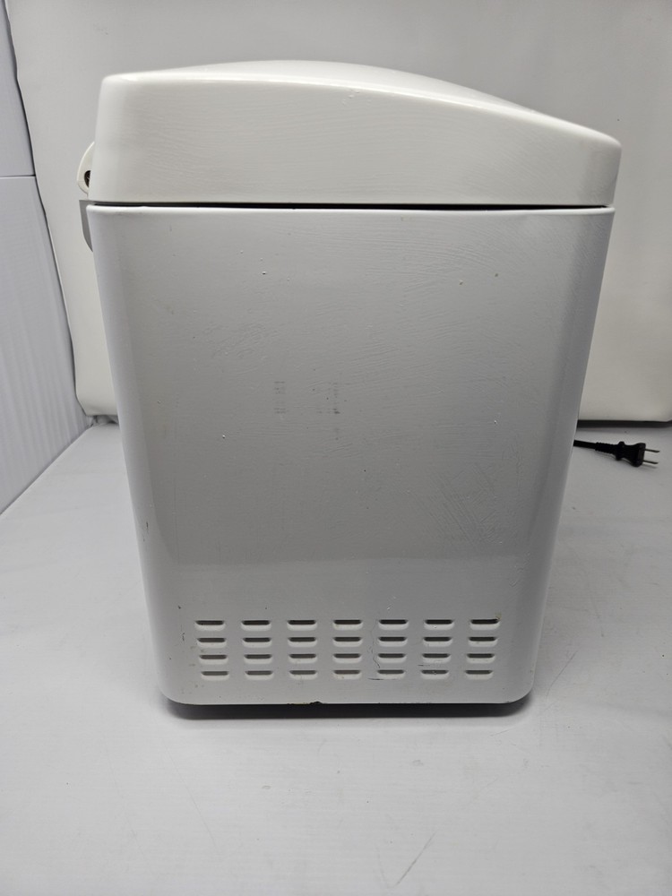 🍞 Panasonic SD-YD200 Automatic Bread Maker 2LB Loaf Machine Tested Powers On