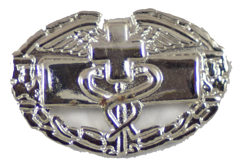 COMBAT MEDIC HAT PIN