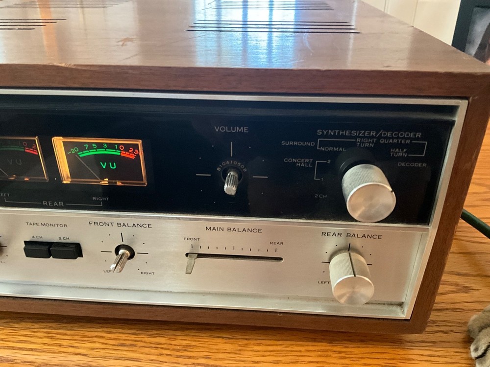 SANSUI 4 CHANNEL REAR AMPLIFIER 230 WATTS MODEL QS-500 FUNCTIONAL NEEDS 3 KNOBS