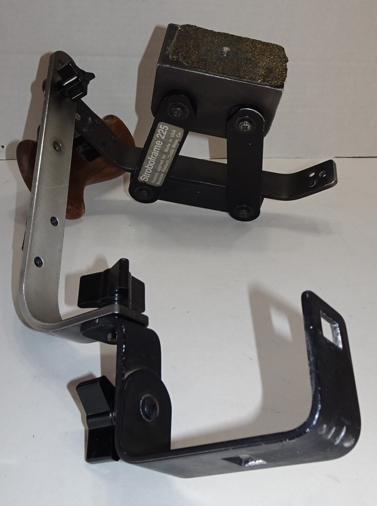 Stroboframe 225 Strobe Flash Bracket for 35mm, Medium Format Camera Wooden Grip