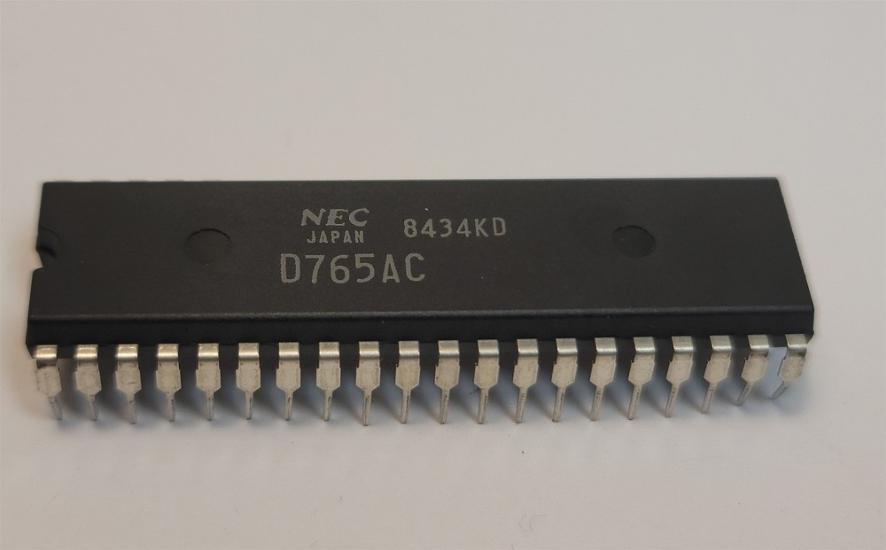 D765AC NEC Floppy Disk Controller
