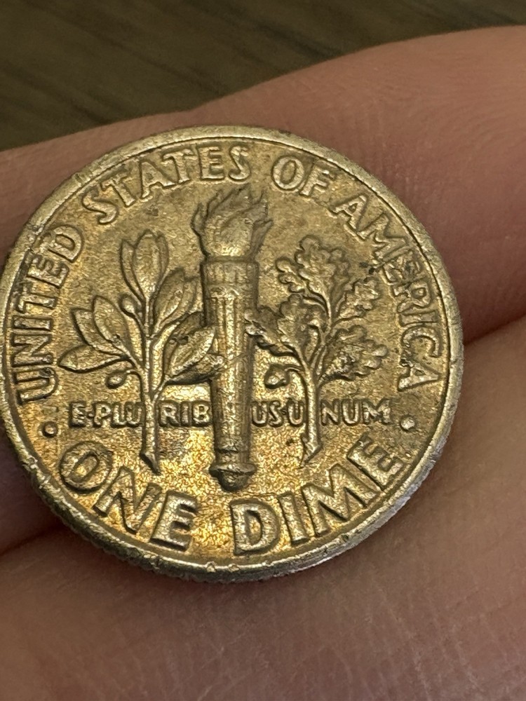 1992 P Roosevelt Dime Error. Struct through grease error.