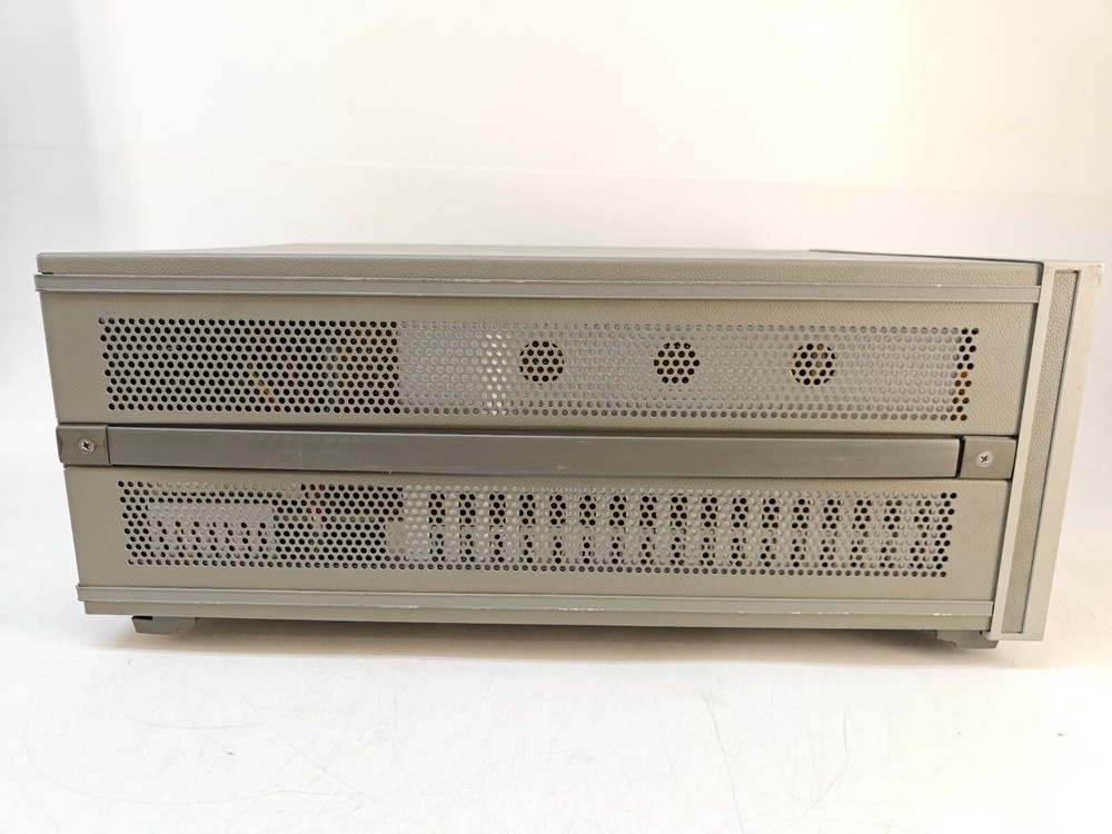 HP 3563A Dynamic Signal / Control System Analyzer with Digital Inputs, 100kHz