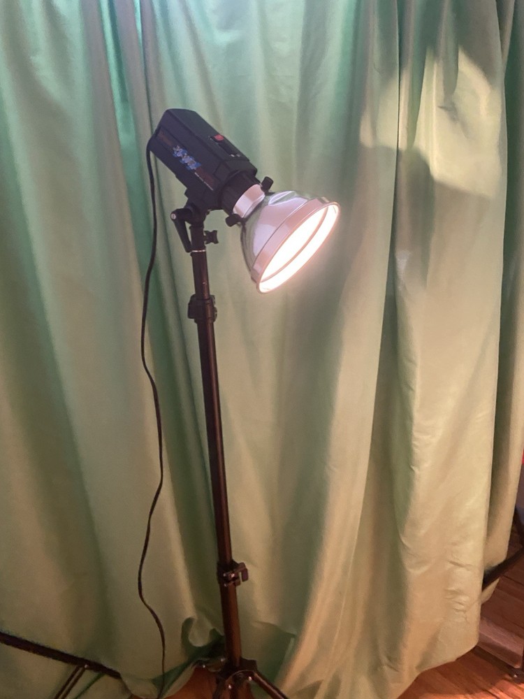 Britek PS-300 PRO STUDIO FLASH LIGHT