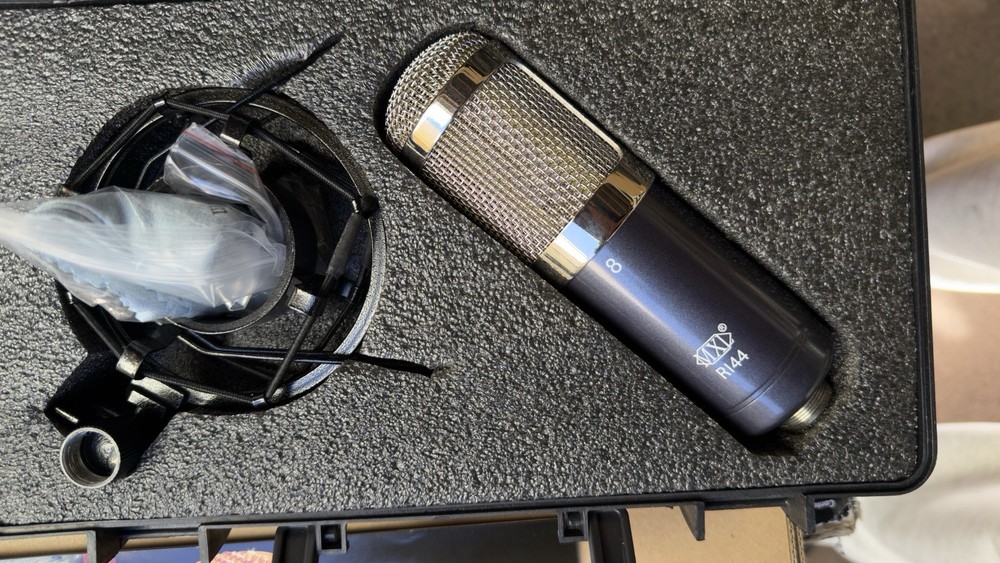 MXL R144 Ribbon Microphone