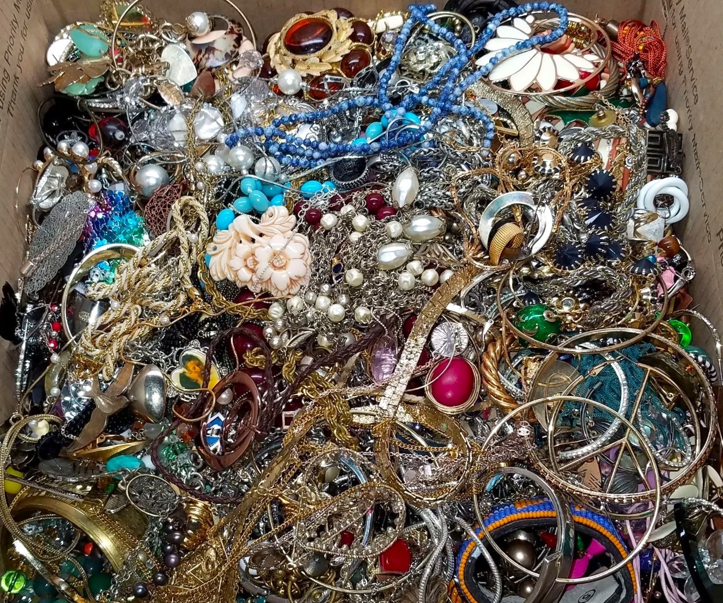Over 3 Pounds Unsearched Lot Jewelry Old Vintage & Modern Wear & Junk Mixed In
