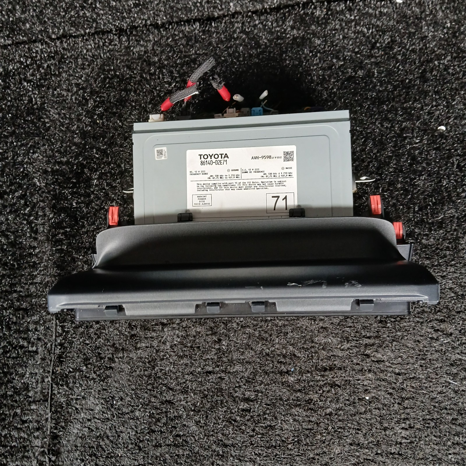 TOYOTA COROLLA Sedan Display and receiver 8614002E71 2021 2022 OEM