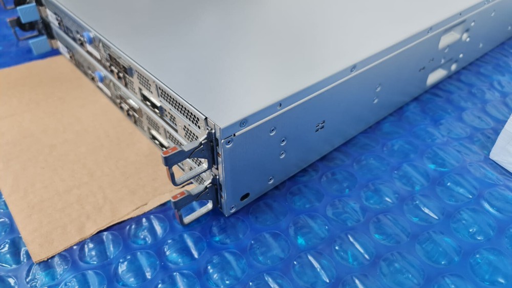 Netapp AFF-A250 all-flash array with 111-05272+A1 Dual controller & Dual PSU
