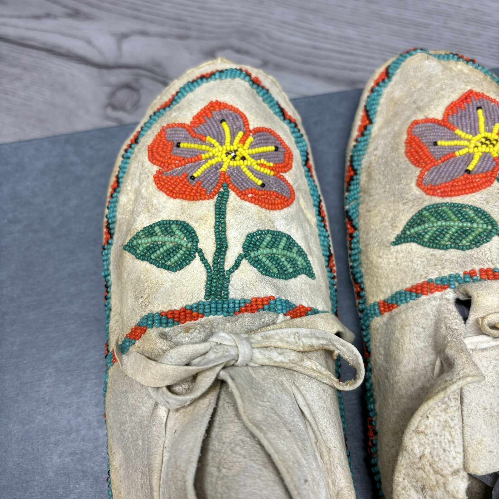 Antique Circa 1900 Northern Plains Beaded Moccasins Teal Orange Flower original