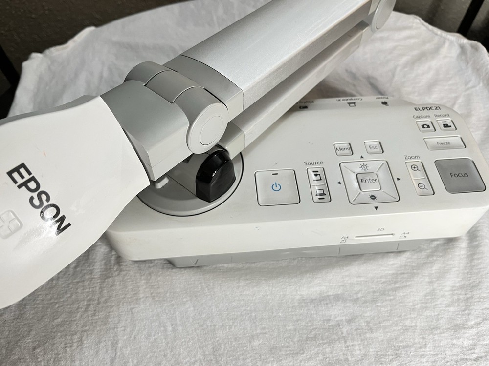 Epson ELPDC21 / DC-21 Document Camera ~ HDMI / HD 1080p ~ Carrying Case
