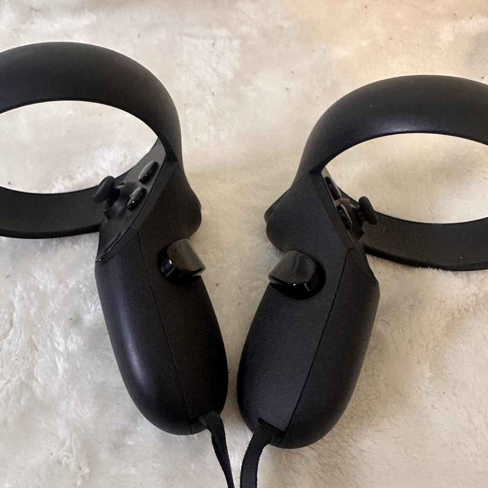 Oculus Quest 1 VR Controllers Left Right Pair OEM Black Tested Working
