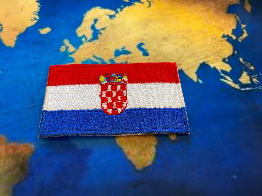 CROATIA - Flag Iron on Sew on Patch