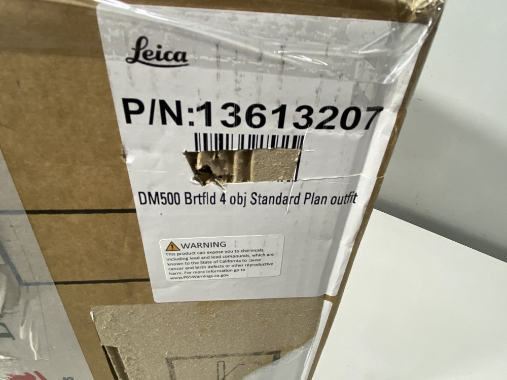 Leica DM500 Binocular Microscope