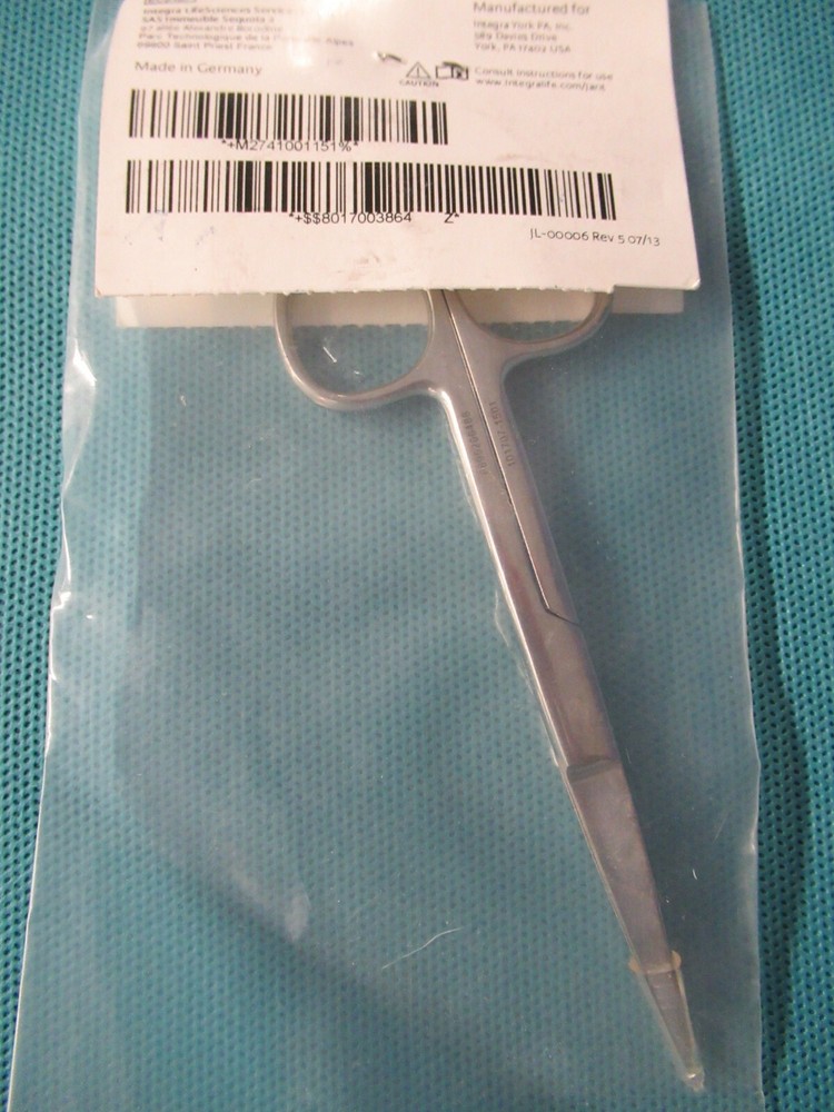 1177 Integra Jarit Operating Scissors 4 3/4" Ref: 100-115