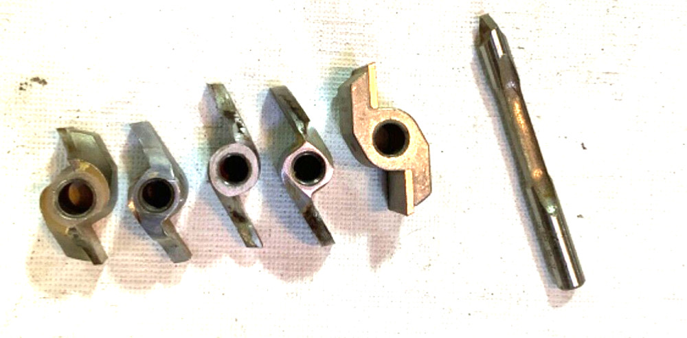 6 Craftsman router bits