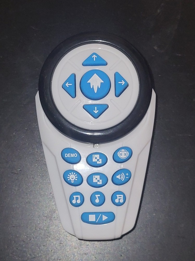 Vivitar Maze Master Robot Replacement Remote Controller - White/Blue LIKE  NEW