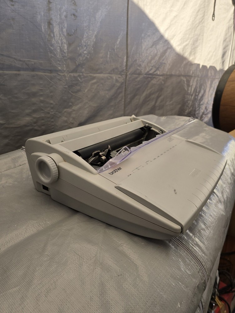 Brother GX-6750 Correctronic Electronic Typewriter