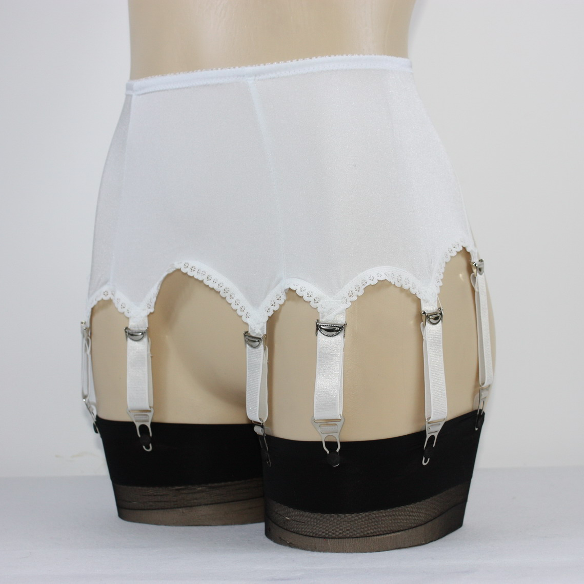 Alacki Retro Style 8 Straps Garter Belts Plain Color Suspender Belt Underwear