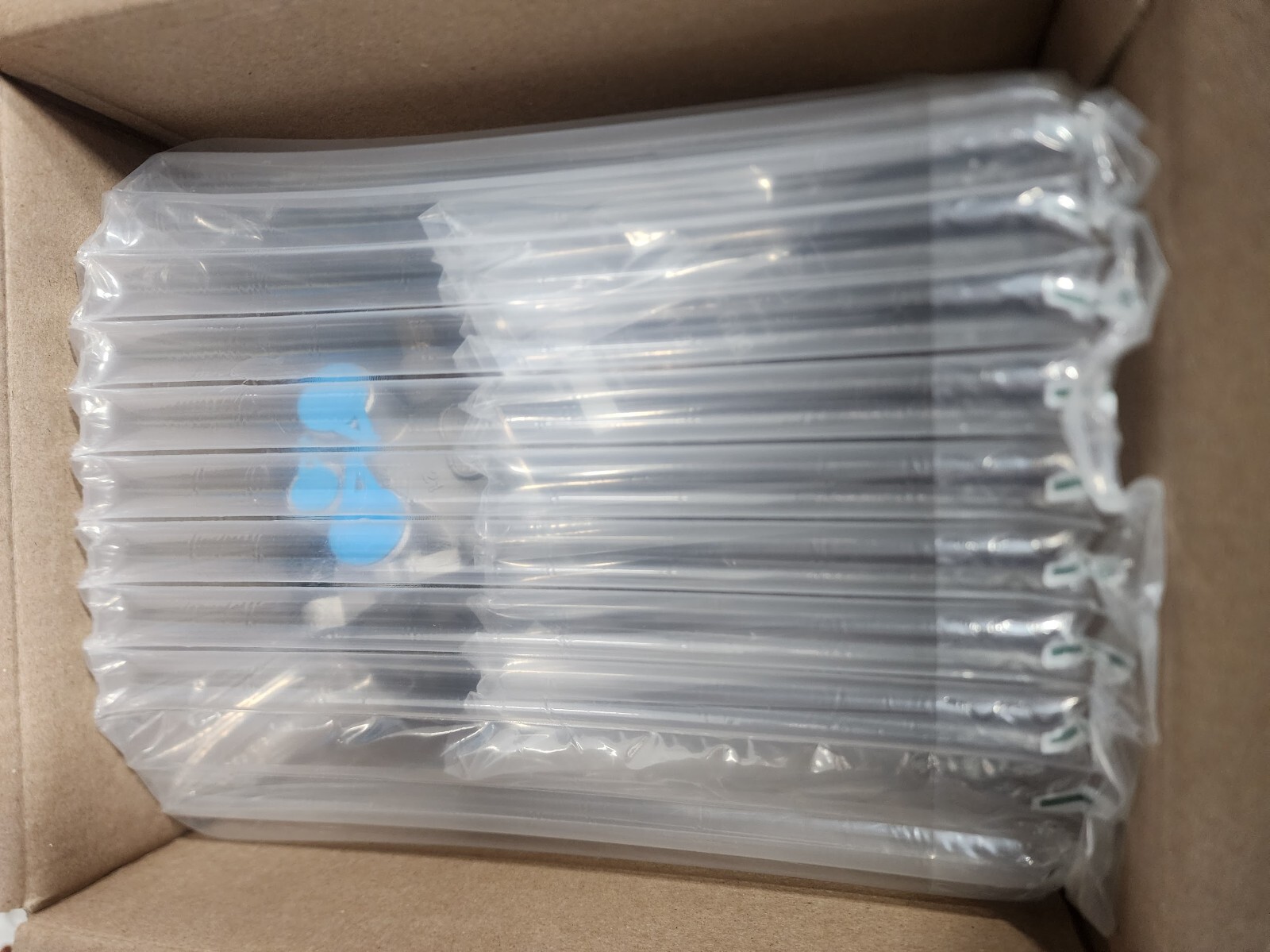 VOLVO D13 air dryer assembly HALDEX brand 955300CRX M39X1.5 R955079